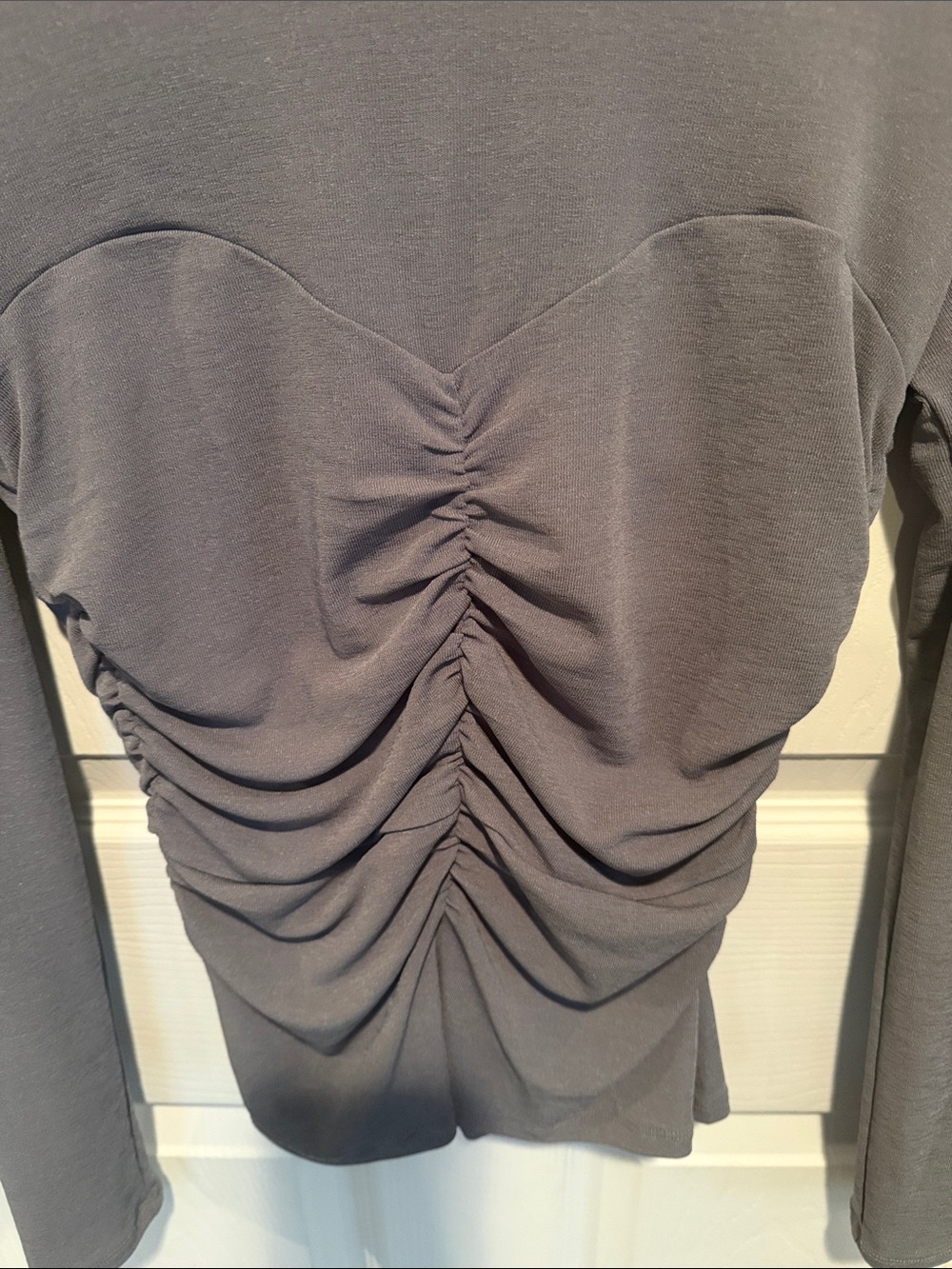 ASTR Gray Long Sleeve Ruched Front Top - Picture 2 of 6
